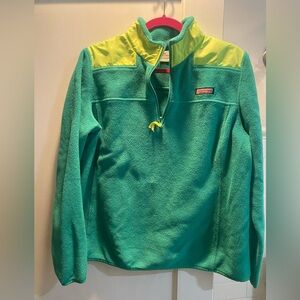 Vineyard Vines- 1/4 Zip Fleece With Nylon at shoulder, Green, Size L EUC